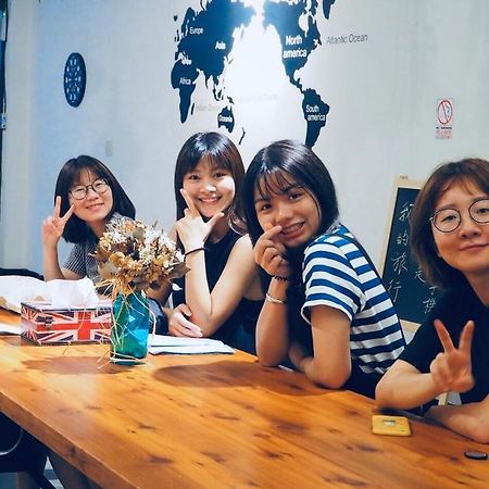 Oc Hostel Tainan Luaran gambar