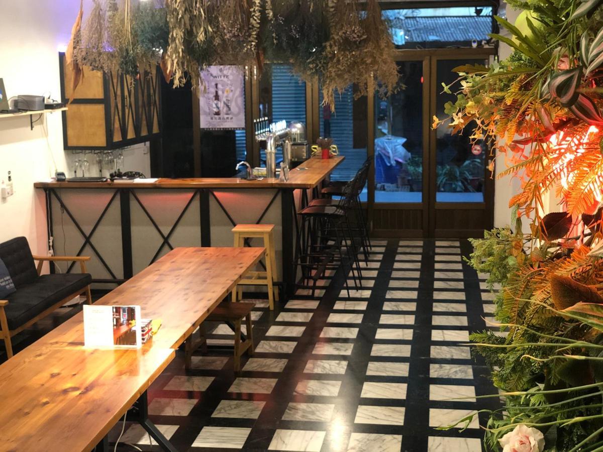 Oc Hostel Tainan Luaran gambar